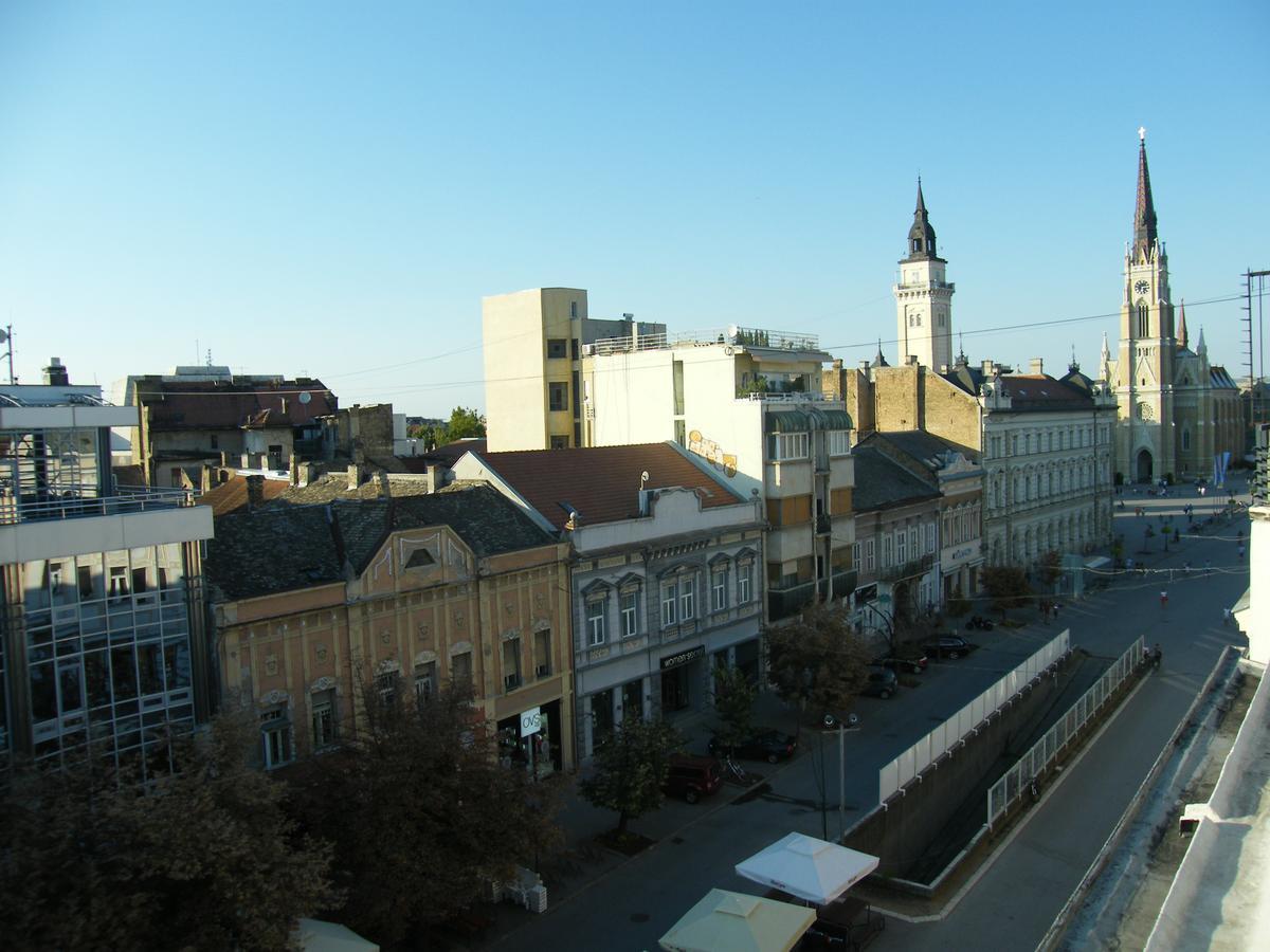 Hostel Nomad Novi Sad Eksteriør billede