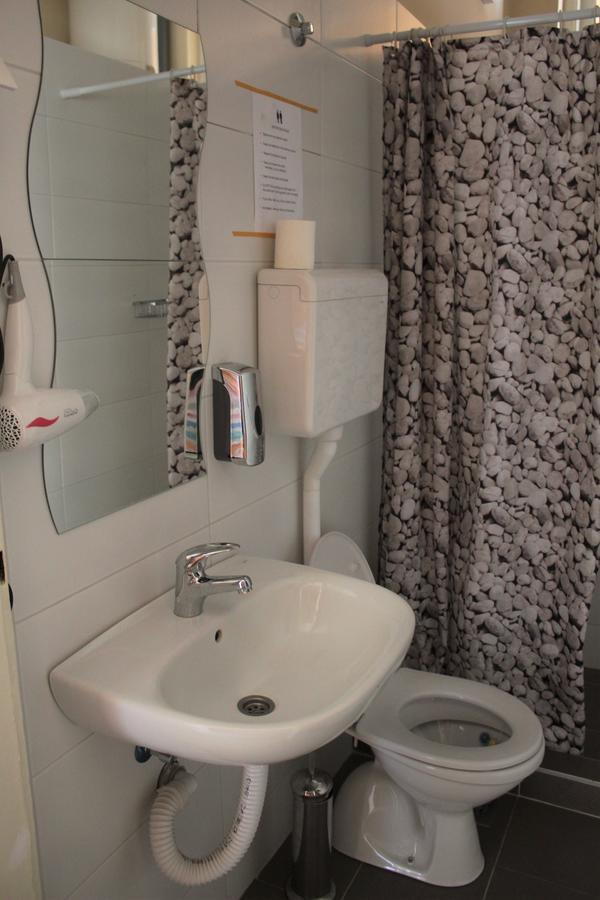 Hostel Nomad Novi Sad Eksteriør billede