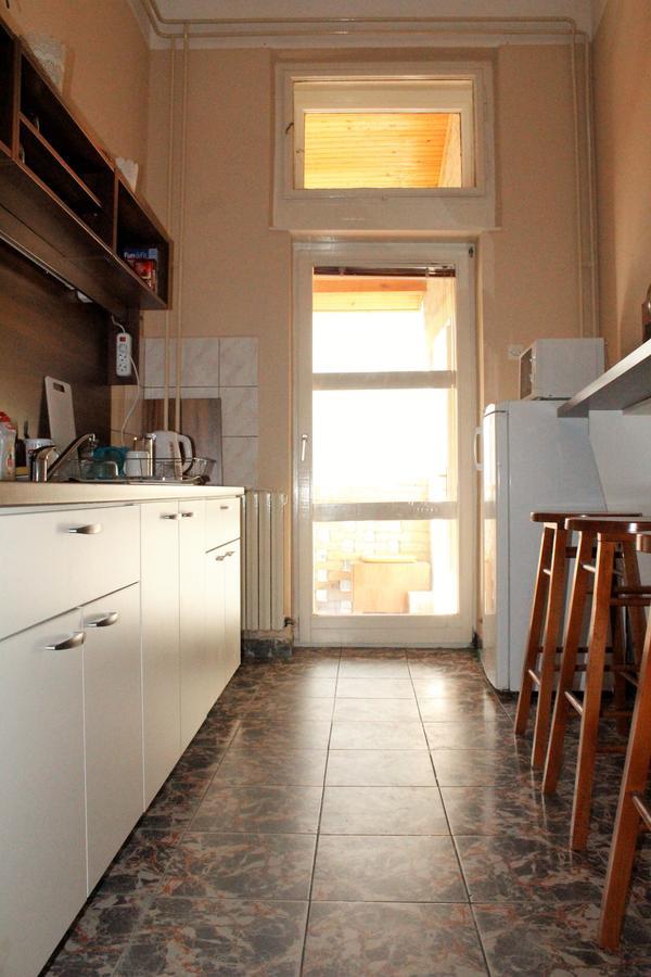 Hostel Nomad Novi Sad Eksteriør billede